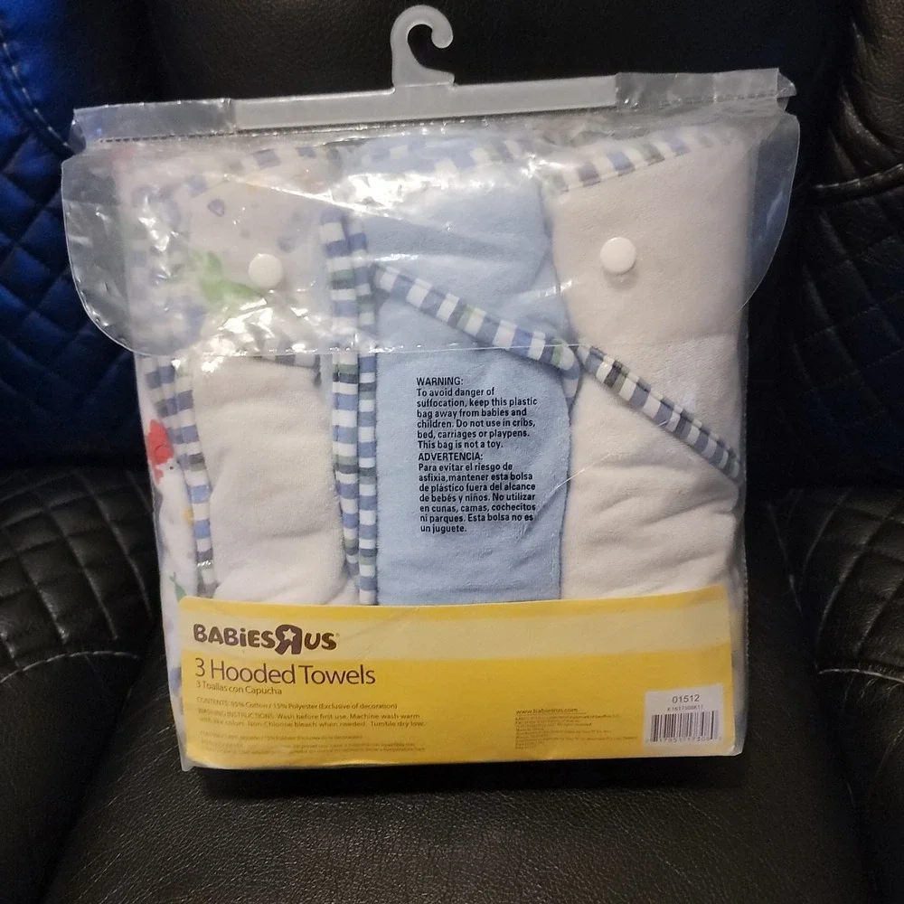 NEW Babies R US Hooded Towels Soft Cotton Poly Blend 30 x 30 Sea Life Set of 3